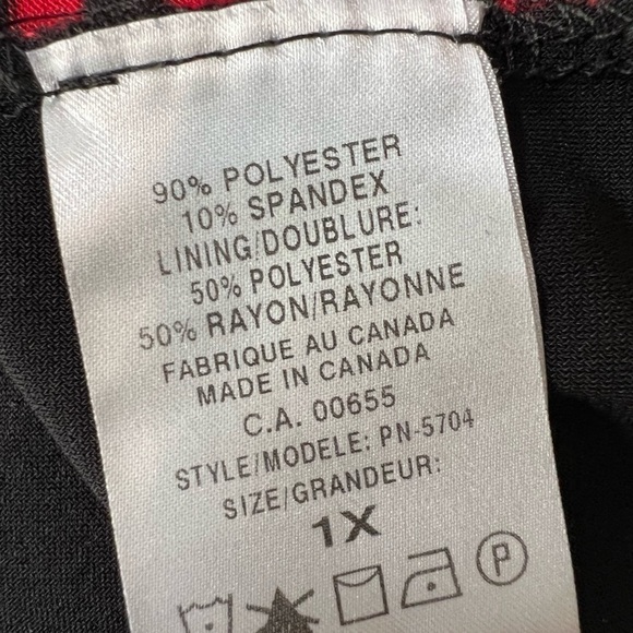 𝅺pennington’s Plus Size 1X Fancy Sleevless Shirt With Black Fooler Top Layer - Picture 2 of 3